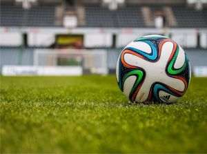 Dinamo fans provoke, but Csikszereda supporters draw the borders